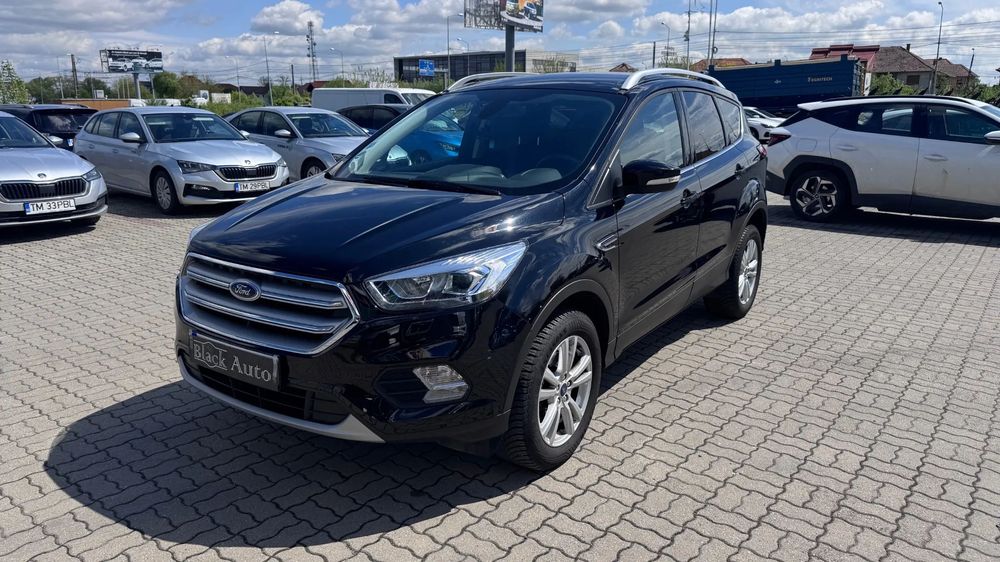 Ford Kuga Navigatie . Camera parcare . Incalzire parbriz . benzina .150cp