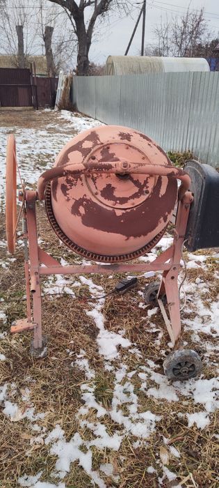 Продам бетономешалку