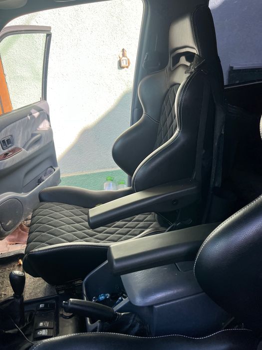 Scaune Sport Firma König Alcatara