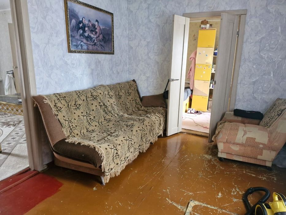 Продам дом,частично мебелированый