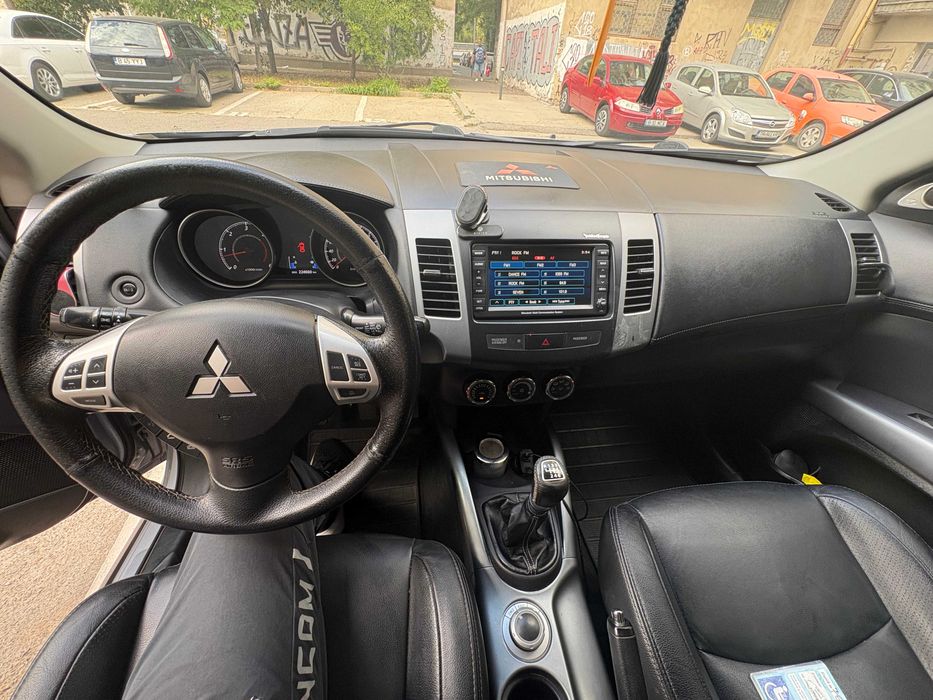 Mitsubishi Outlander 2.2 DI-D 177 CP 4x4 an 2012  Euro 5 – 225.000 km