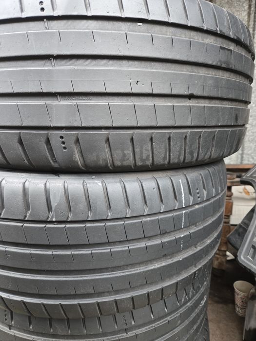 4бр. 245 45 18 Michelin летни.