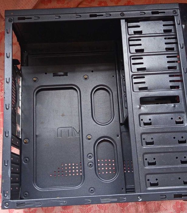 mini-atx.Корпус Crown