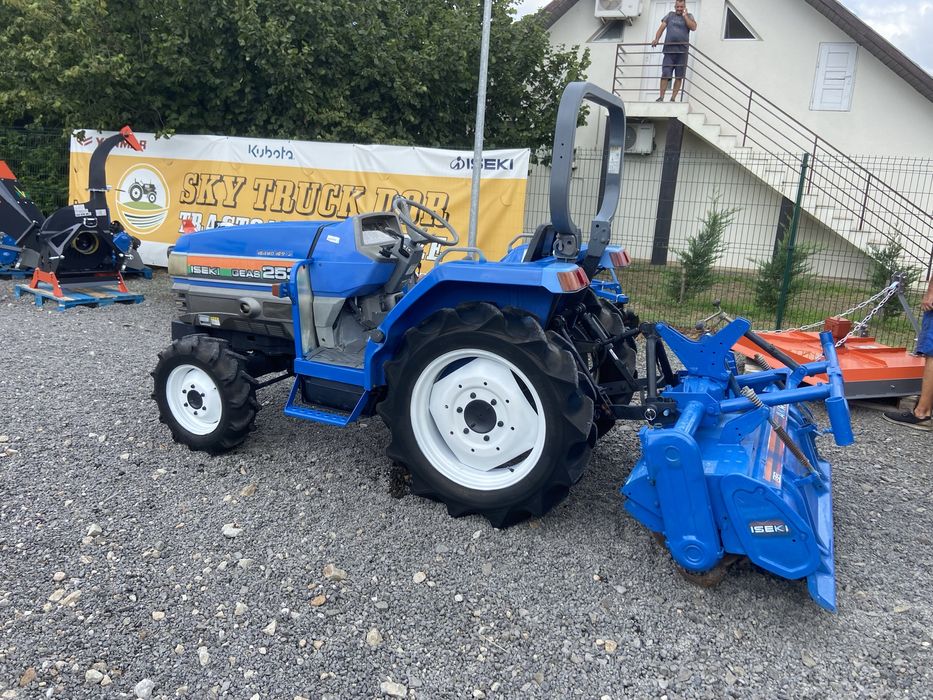 Tractor japonez Iseki Geas 253, 4x4, 25cp, servo + freza, Carte RAR
