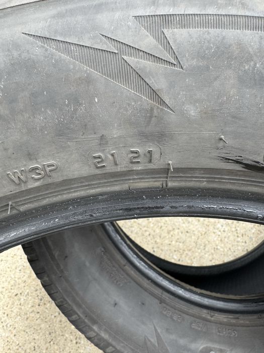 Urgent! Set 4 anvelope iarnă Bridgestone 225/60/R18 XL 104V