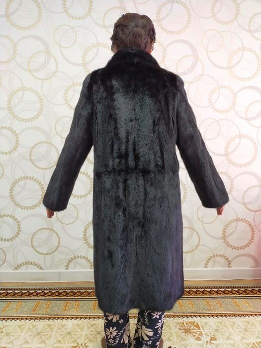 Продам норковую шубу