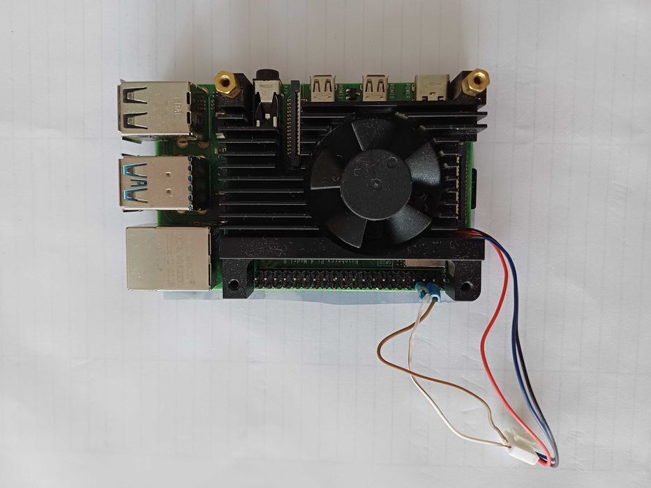 raspberry pi4 4GB с активен охладител