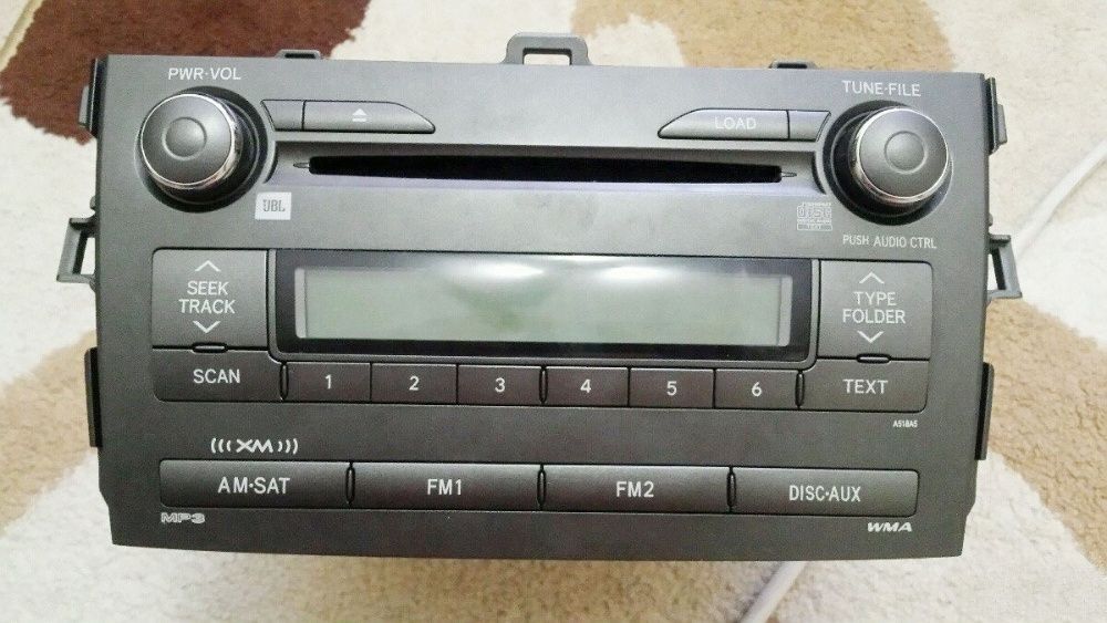 Продам автомагнитолу оригинал (Тойота Королла).2013