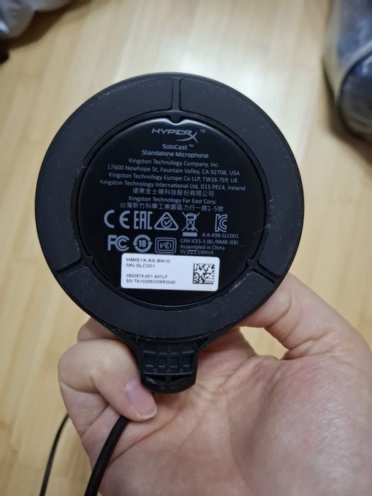 Продам микрофон HyperX SoloCast