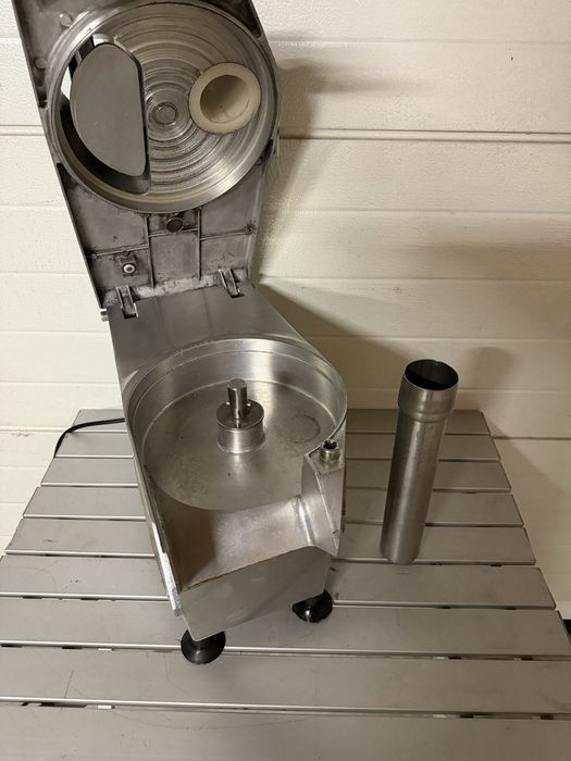 Feliator legume profesional Kronus Chef 200