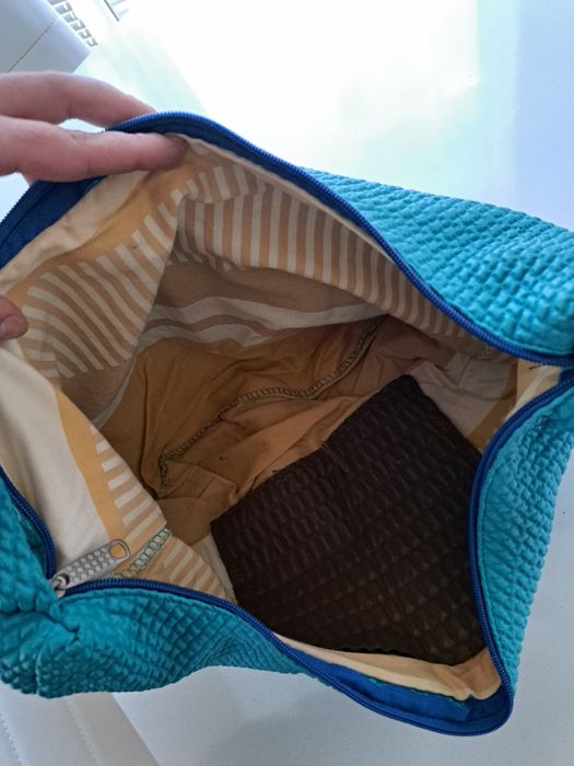 Синя чанта с дълга дръжка