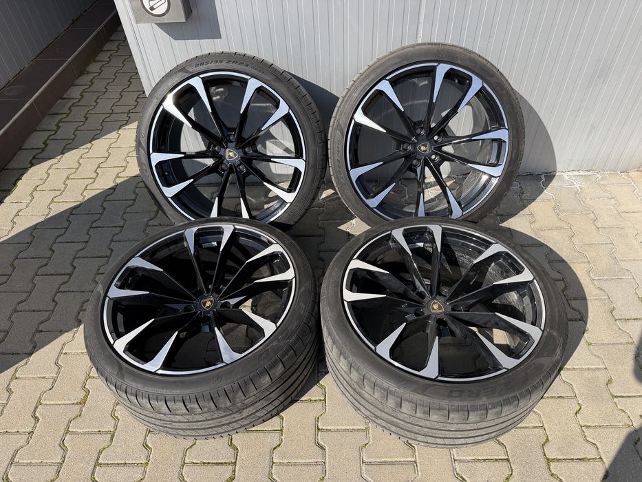 Оригинални джанти с гуми 23" цола за LAMBORGHINI URUS