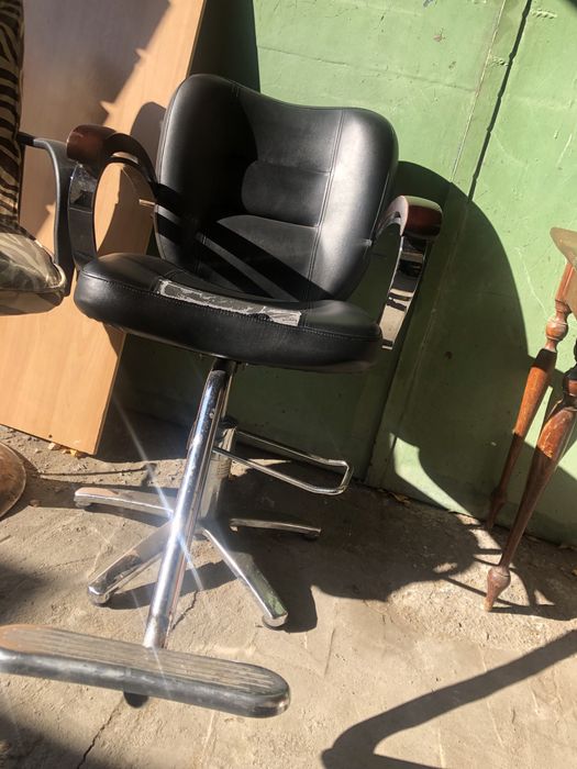 Продам кресло для салонов