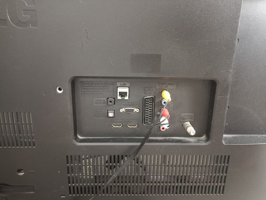 Телевизор LG  42LM340T