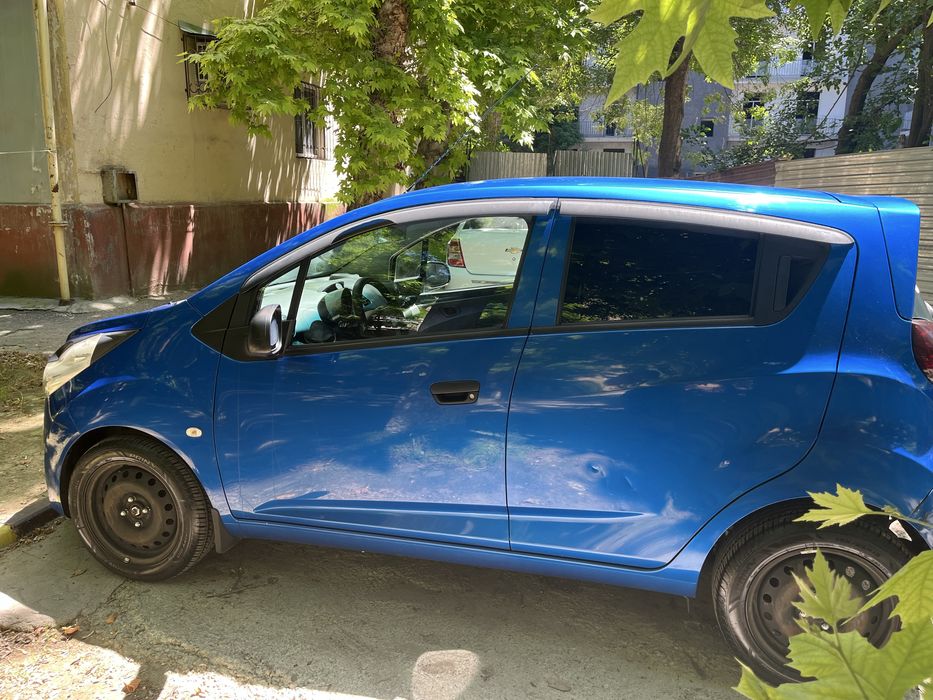 Продам spark 2014 год