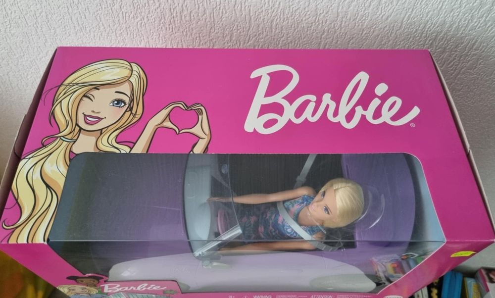 Кукла Barbie - Комплект кукла с кола кабрио