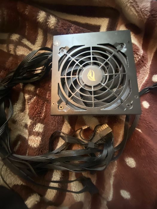 Продам блок питания gk-600W