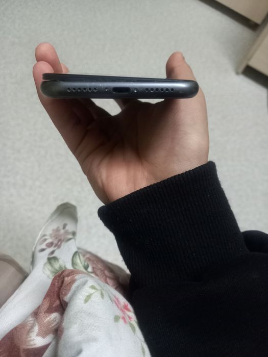 Обменяю Iphone 11