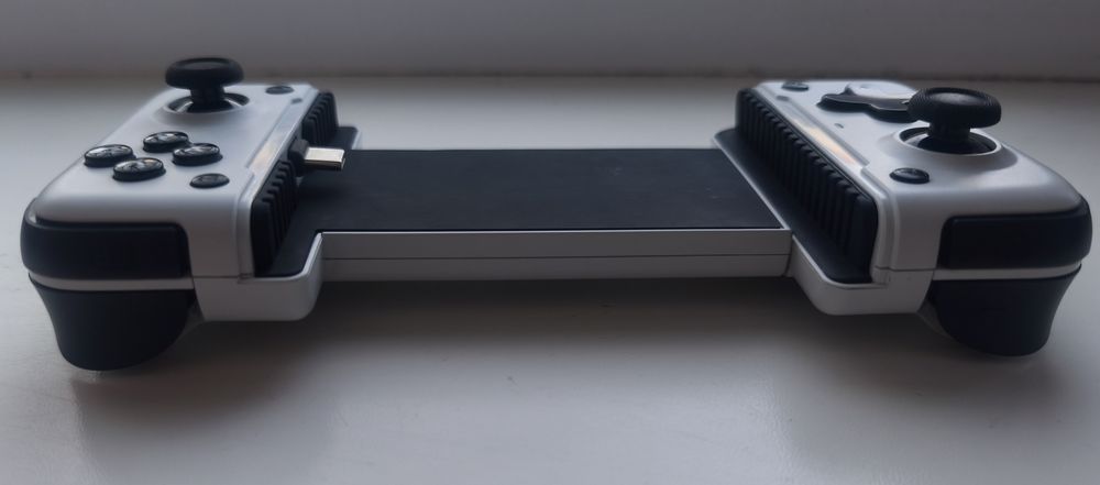 Продам геймпад MEMO S2