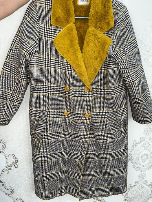 Пальто сатылады коп киилмеген