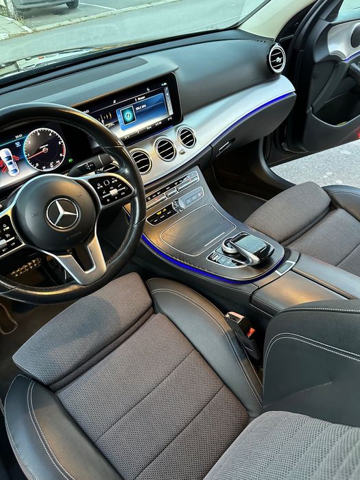 Mercedes - Benz E 220 / 2019г.