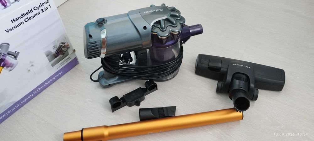 Продавам прахосмукачка вертикална Rohnson R1218