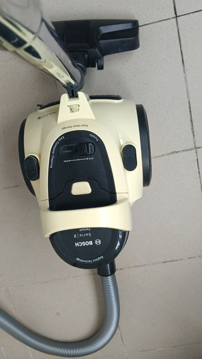 Пылесос Bosch Serie 2