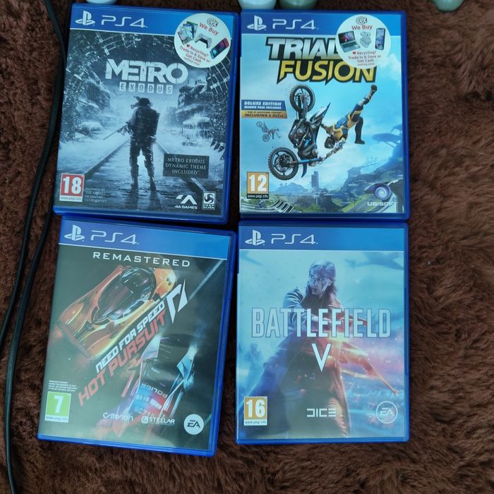 Плейстейшън PS4 Pro