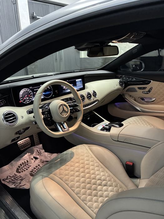 Mercedes benz S coupe 550