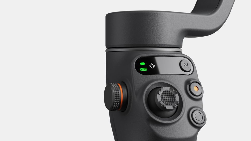 Продавам гимбал DJI Osmo Mobile 6 – в абсолютно състояние „ново“.