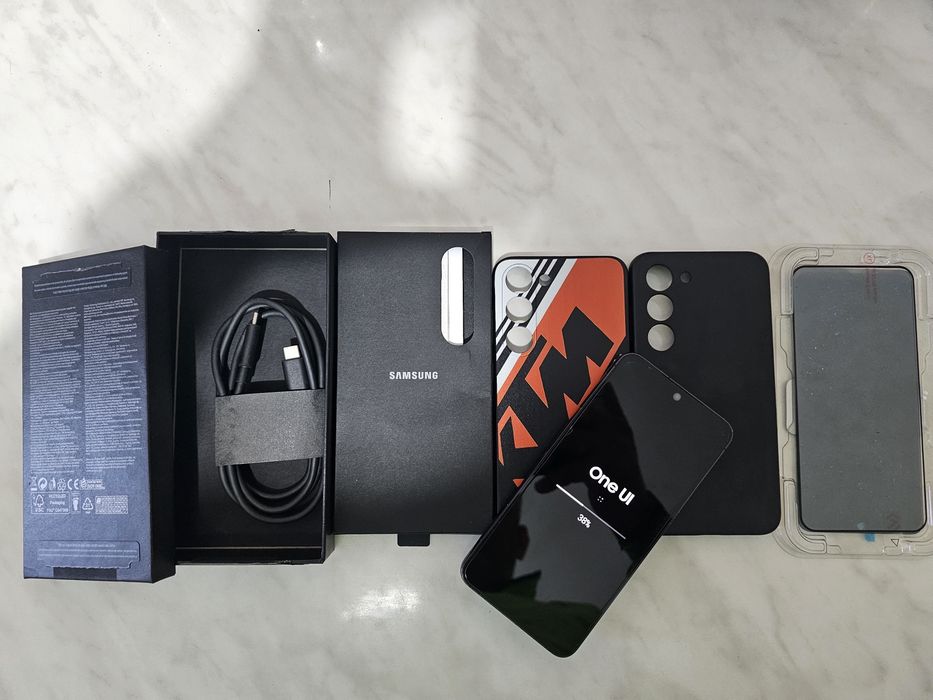 Samsung S23 in stare perfecta