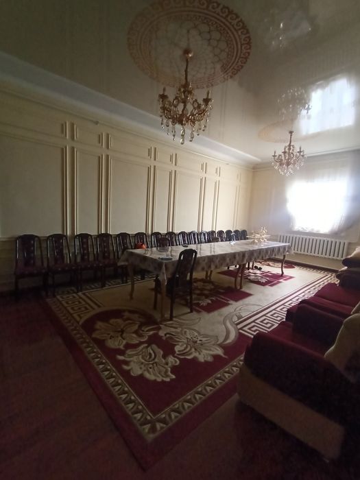 Хамме колайлыкларга ие 2этажлы жер жай сатылады