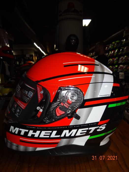 MT Helmets каска Thunder 3 Pitlane пистова мото каска с очила ПРОМО!