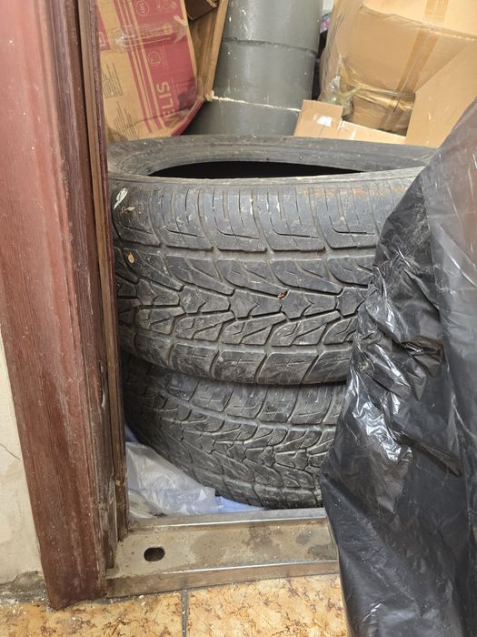 Продам резину 285/50/20