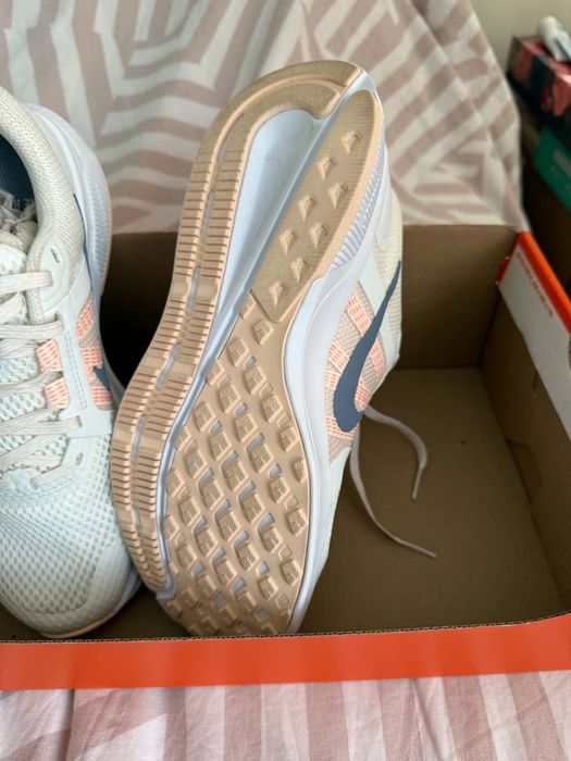 Обувки Nike Swift 2