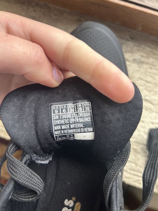 SKECHERS Обувки UNO черни