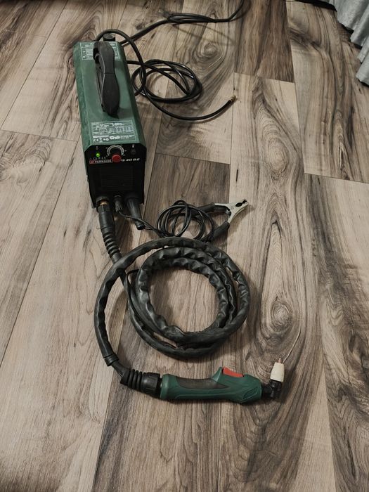 Vând aparat de tăiat cu plasma Parkside PPS 40 B2