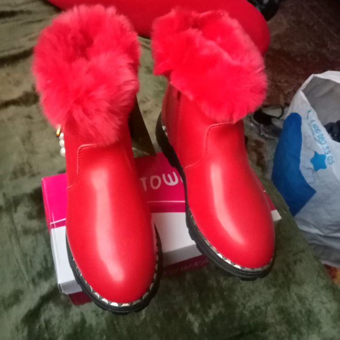 Продам зимнюю обувь