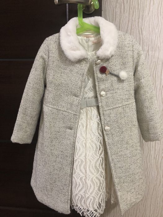 Продам комплект (пальто и платье)