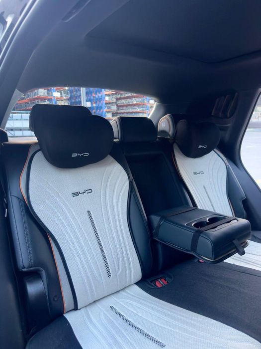 Подголовник подушка для BYD