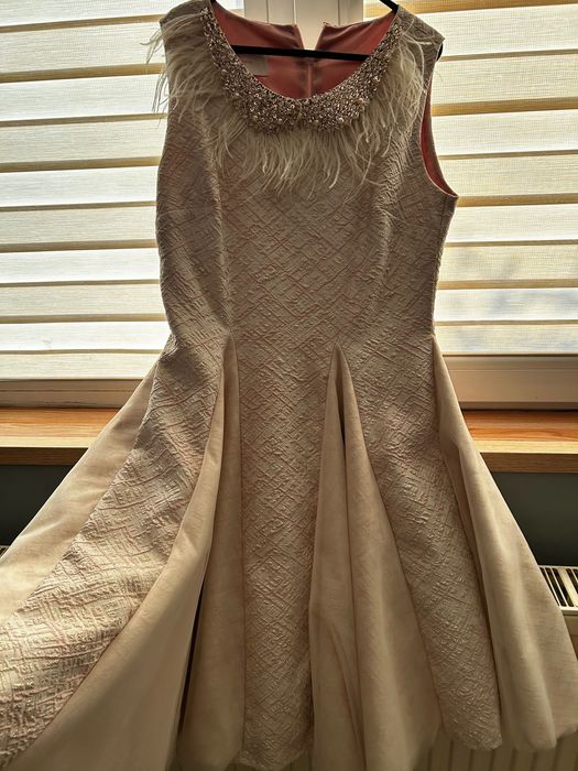 Официална дамска рокля