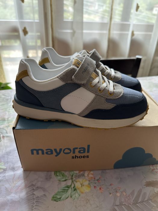 Маратонки майорал