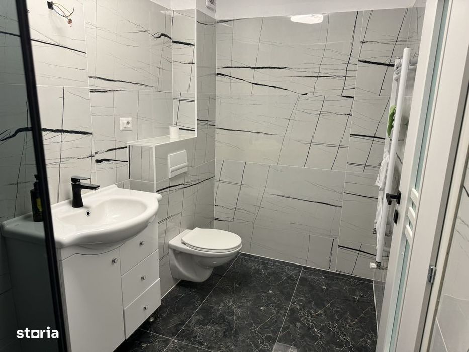 Garsoniera zona TRACTORUL,