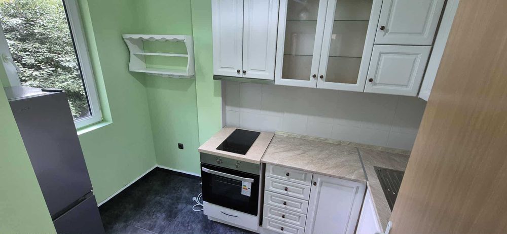 Дава се под наем Тристаен апартамент в Варна, Бриз - 100 кв.м за 612 € - Снимка #6