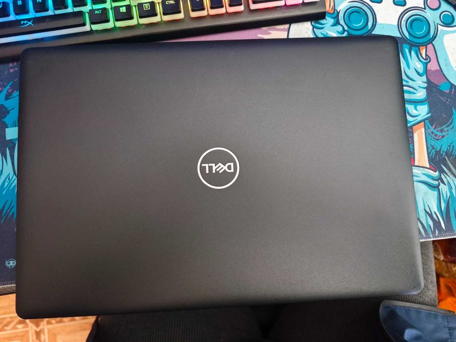 Лаптоп Dell Latitude 3590