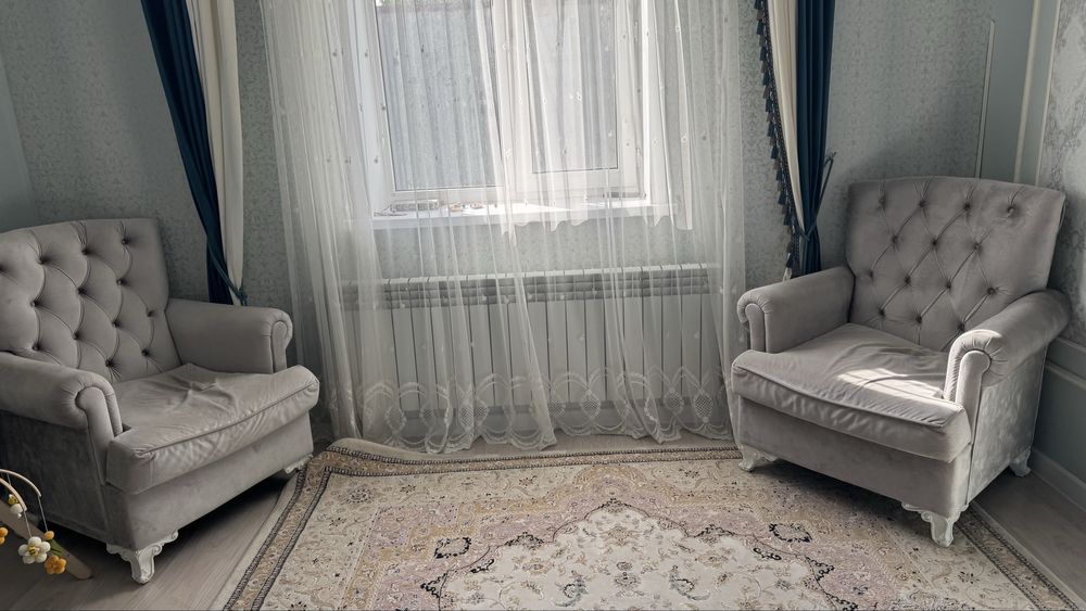 Диван с креслами