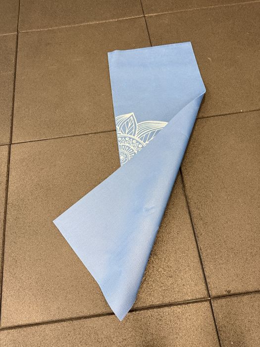 Постелки за йога, пилатес