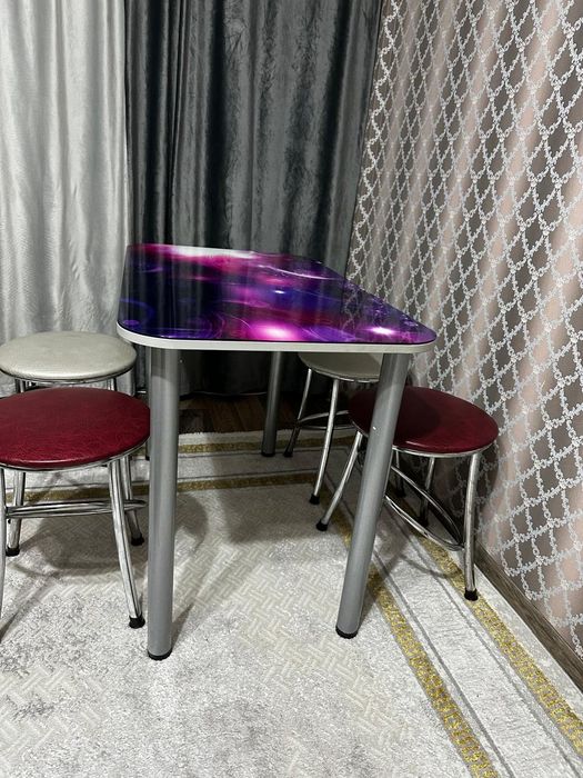 Продам стол со стульями