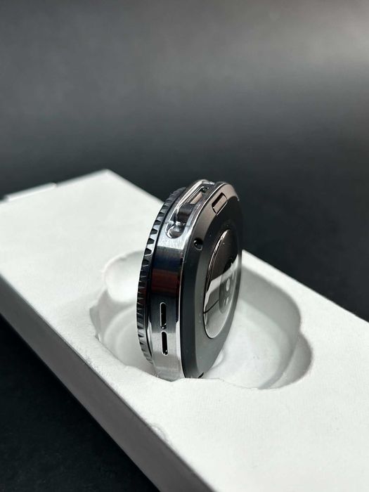 Смарт часовник SAMSUNG Watch8 Classic L500 Black 46mm / Като нов