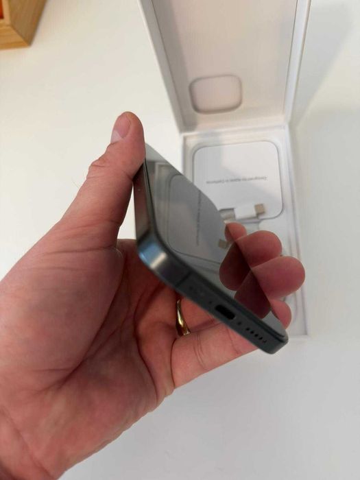 Iphone 15 Pro Black Titanium